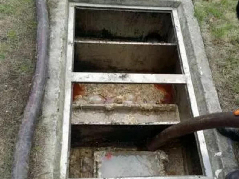 桑珠孜隔油池清理