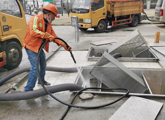 桑珠孜隔油池清理